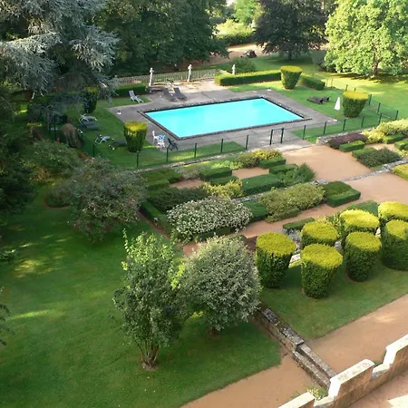 Chateau De לינה וארוחת בוקר 3*