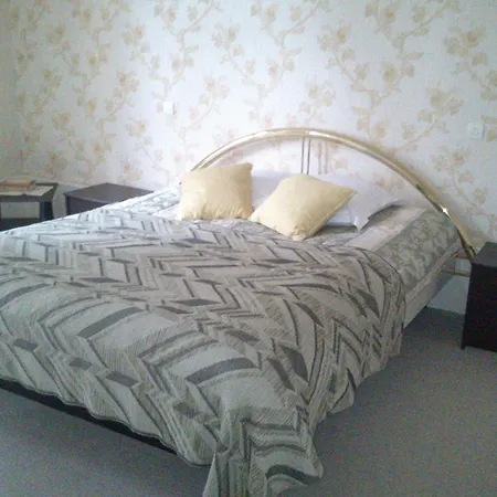 Chateau De Bed and breakfast